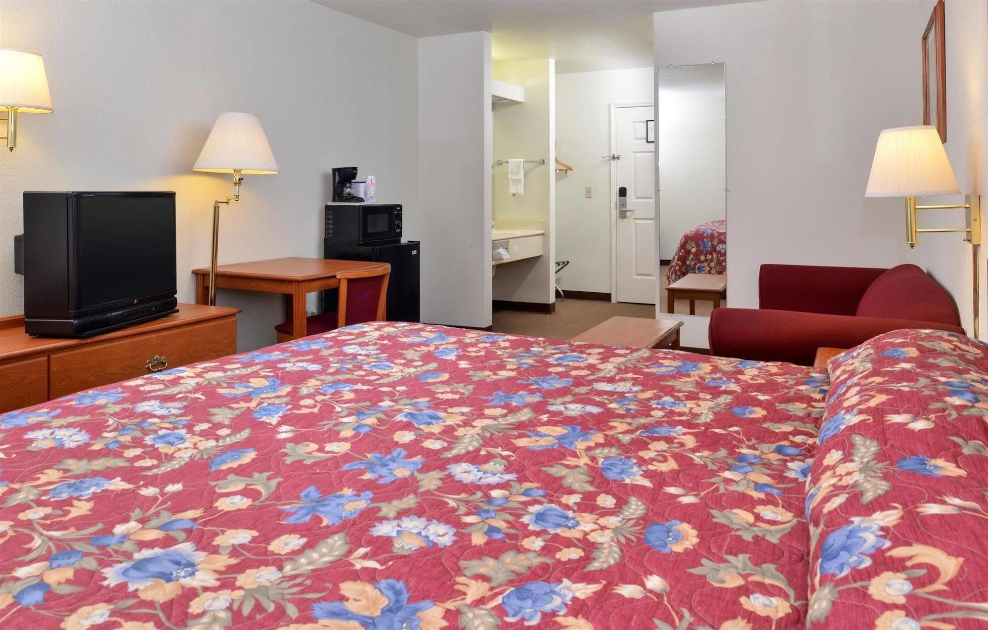Americas Best Value Inn Smackover Exterior foto